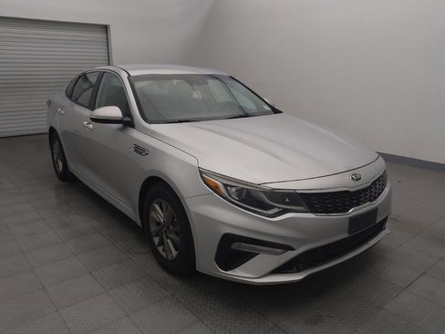 Used 2020 Kia Optima LX image 13