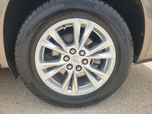 Used 2023 Cadillac XT6 Luxury FWD image 12