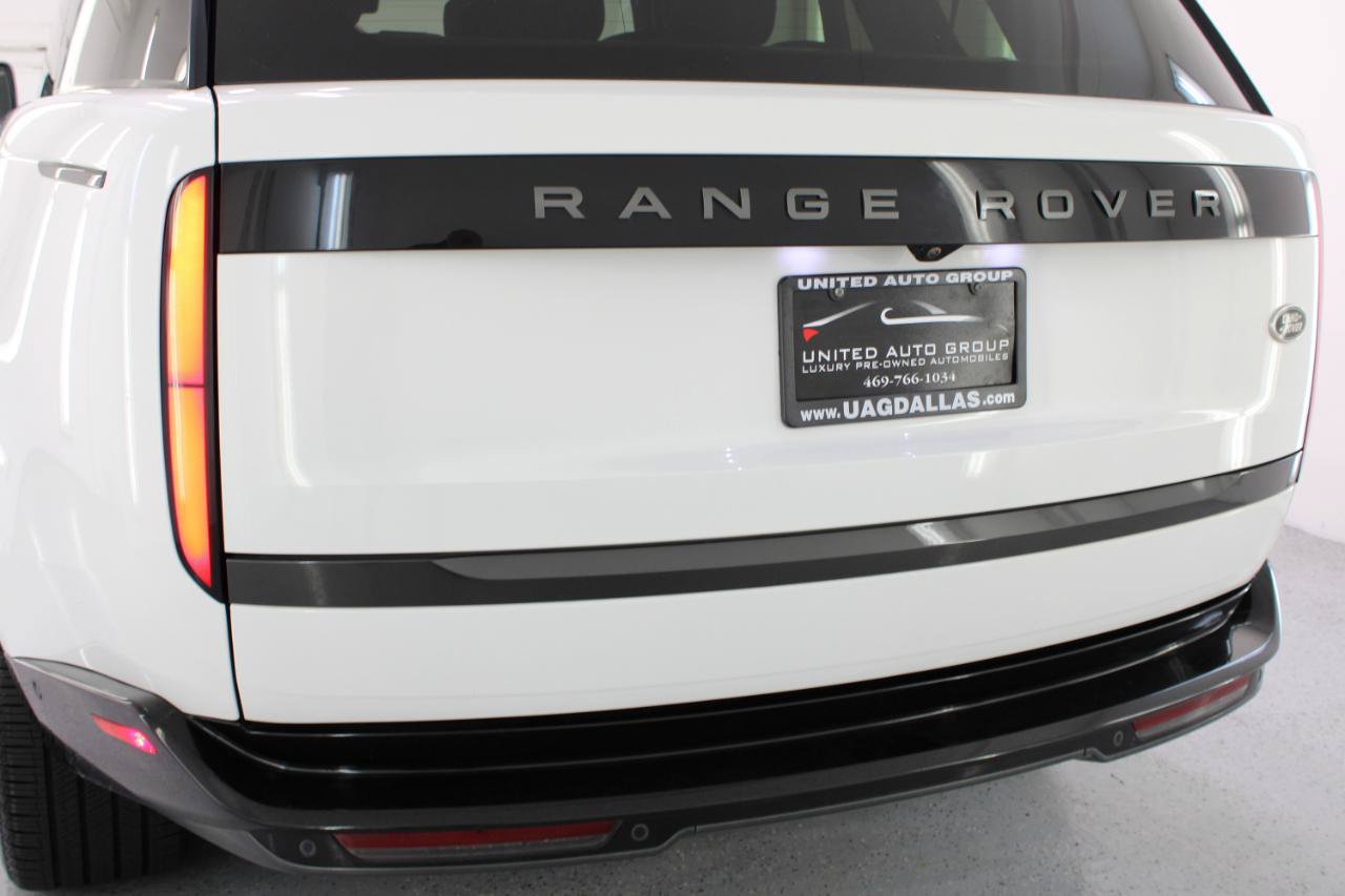 Used 2022 Land Rover Range Rover Long Wheelbase SE AWD/4WD image 24
