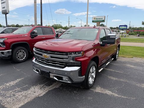 Used 2020 Chevrolet Silverado 1500 LTZ w/ LTZ Premium Package AWD/4WD image 1