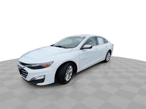 Used 2024 Chevrolet Malibu LT image 4