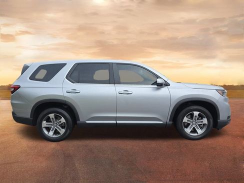 Used 2023 Honda Pilot EX-L image 9