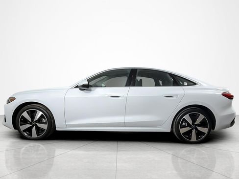 Used 2025 Audi A5 2.0T Premium Plus w/ Premium Plus AWD/4WD image 2