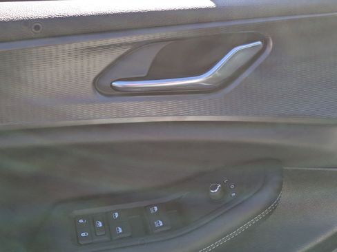 New 2025 Jeep Grand Cherokee Altitude image 11