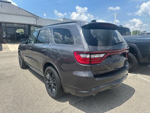 Used 2025 Dodge Durango R/T w/ Blacktop Package AWD/4WD image 9