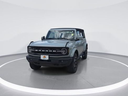 Used 2023 Ford Bronco Outer Banks AWD/4WD image 3