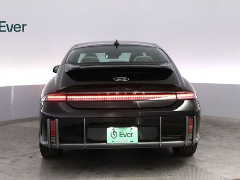Used 2024 Hyundai Ioniq 6 SEL image 15
