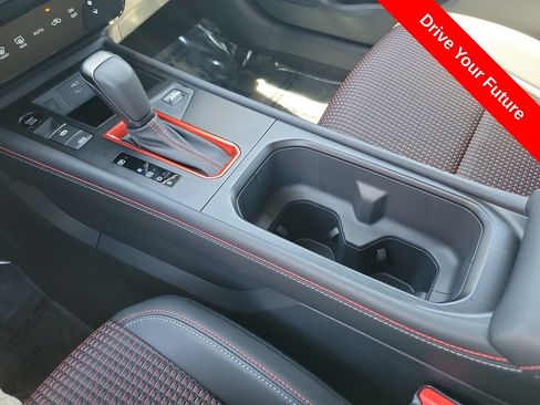 Used 2025 Nissan Kicks SR FWD image 16