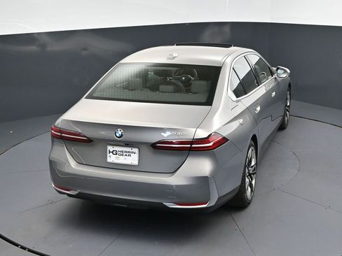 Certified 2026 BMW 530i image 34