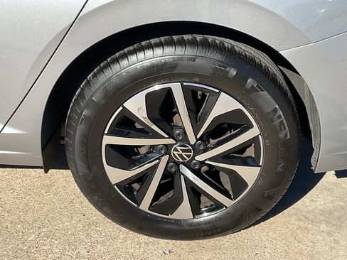 Used 2025 Volkswagen Jetta S image 8