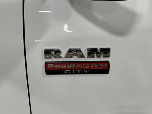Used 2022 RAM ProMaster City Tradesman FWD image 23