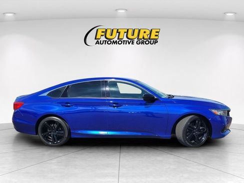 Used 2021 Honda Accord Sport image 3
