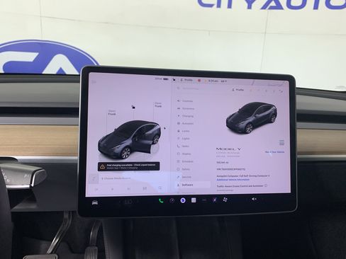 Used 2023 Tesla Model Y Long Range AWD/4WD image 22
