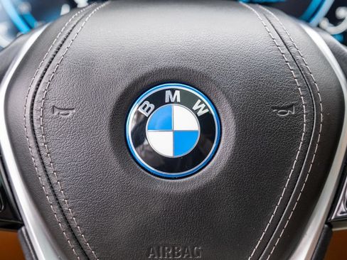 Used 2023 BMW 530e xDrive w/ Premium Package AWD/4WD image 26