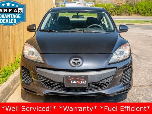 Used 2013 MAZDA MAZDA3 i SV w/ Convenience Pkg image 2