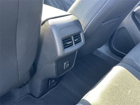 Used 2022 Chevrolet Equinox LT image 13