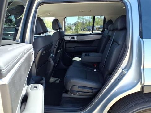 Certified 2025 Hyundai Santa Fe SEL image 15