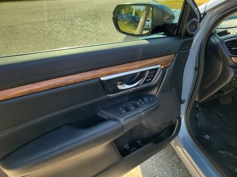 Used 2022 Honda CR-V Touring image 19