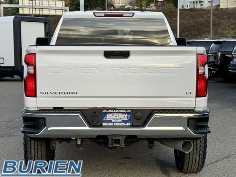 Used 2024 Chevrolet Silverado 2500 LT image 3