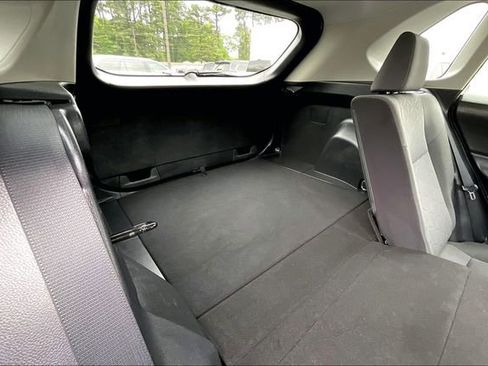 Used 2019 Toyota RAV4 XLE FWD image 28