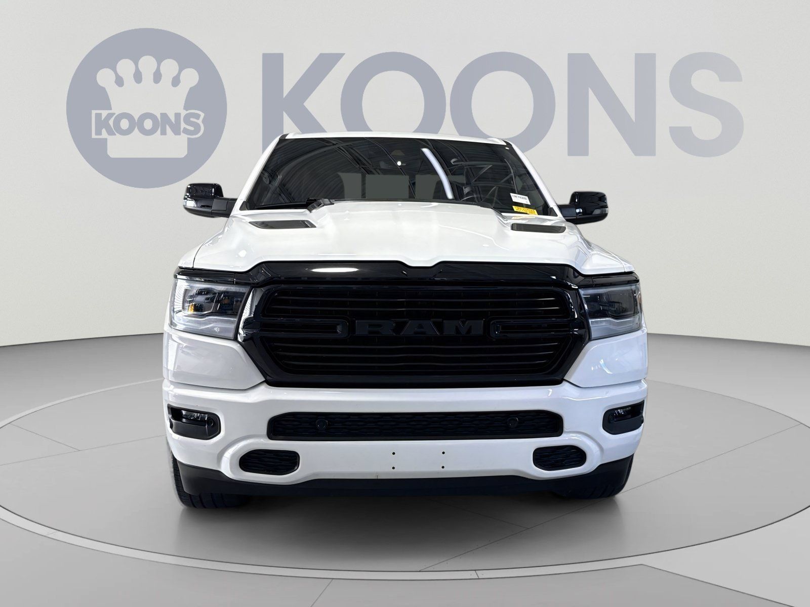 Used 2023 RAM 1500 Laramie AWD/4WD image 4