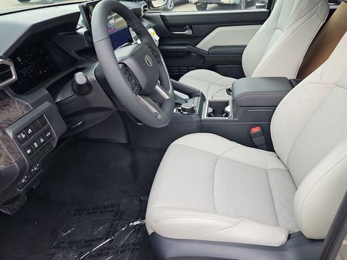 New 2026 Toyota Tacoma Limited AWD/4WD image 22