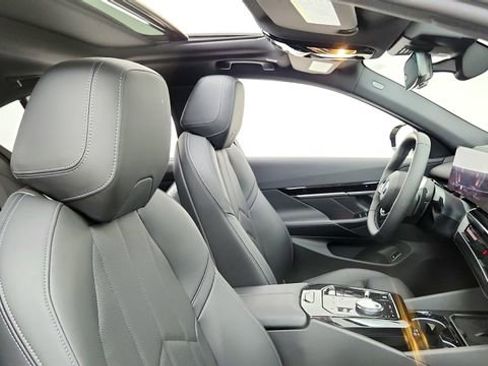 Used 2026 BMW 530i RWD image 19