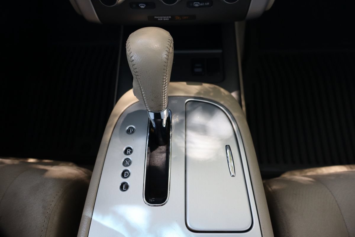 Used 2012 Nissan Murano SV AWD/4WD image 36