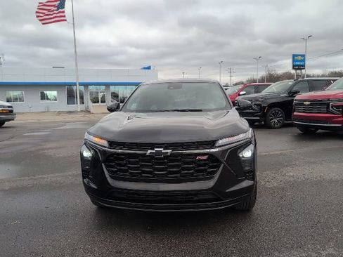 Certified 2024 Chevrolet Trax RS image 11