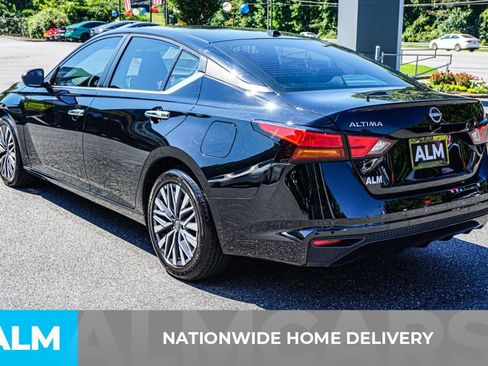 Used 2025 Nissan Altima 2.5 SV FWD image 4