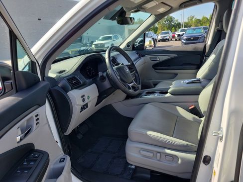 Used 2025 Honda Ridgeline RTL image 15