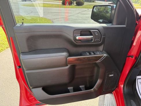 Used 2019 GMC Sierra 1500 SLT w/ SLT Premium Plus Package AWD/4WD image 15
