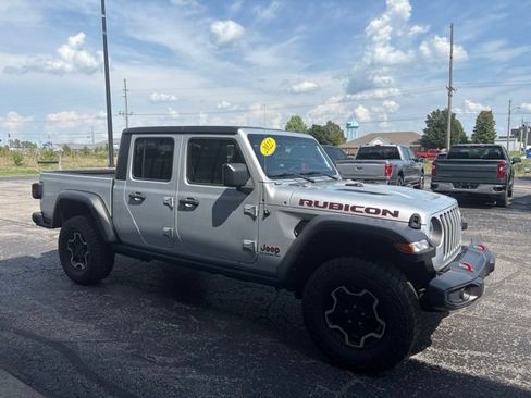 Used 2022 Jeep Gladiator Rubicon w/ Cold Weather Group AWD/4WD image 8