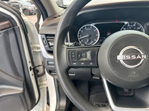 Used 2023 Nissan Rogue SV AWD/4WD image 14