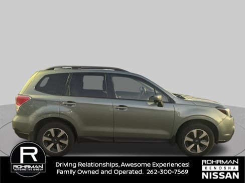 Used 2018 Subaru Forester 2.5i Premium w/ Protection Package #1 AWD/4WD image 6