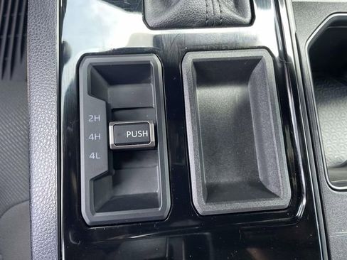Used 2025 Toyota Tundra SR AWD/4WD image 28