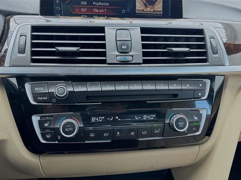 Used 2017 BMW 330i Sedan image 12