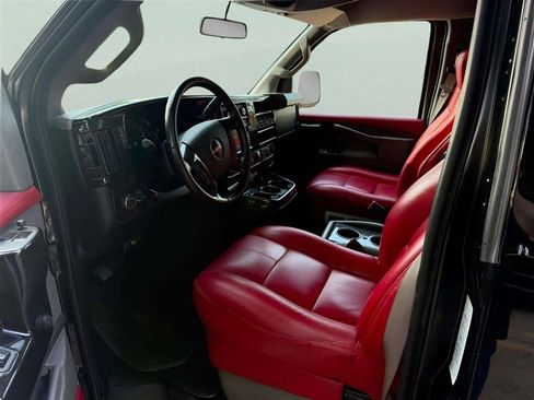 Used 2018 GMC Savana 2500 w/ Enhanced Convenience Package RWD image 36