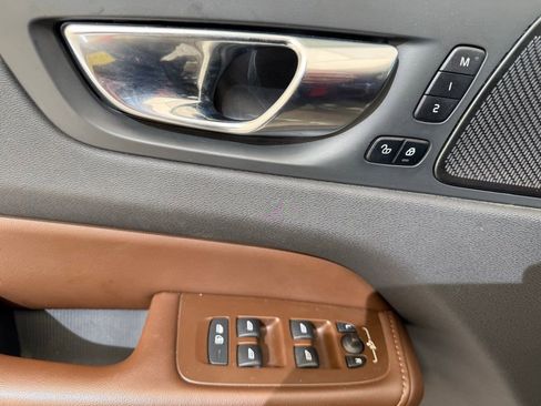 Used 2021 Volvo XC60 T5 Inscription w/ Advanced Package image 13