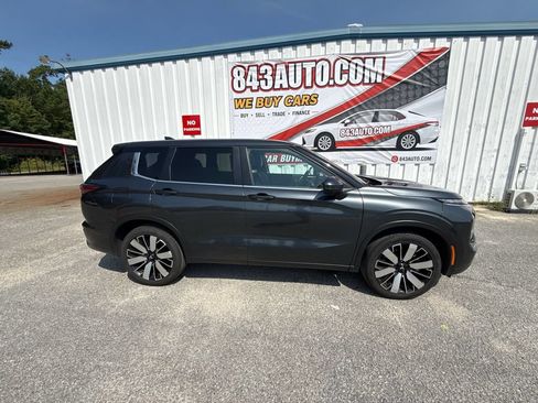 Used 2025 Mitsubishi Outlander SE FWD image 9