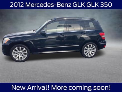 Used 2012 Mercedes-Benz GLK 350 4MATIC image 2