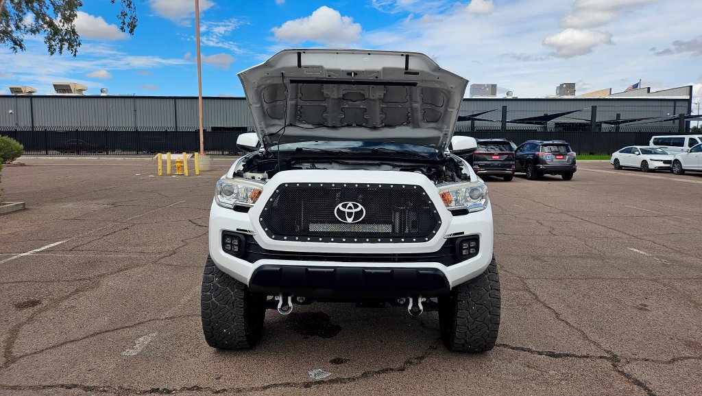 Used 2020 Toyota Tacoma SR RWD image 36