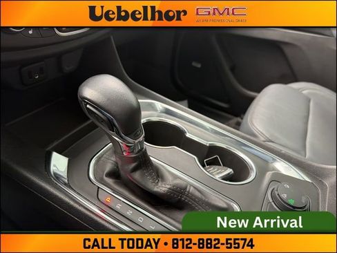 Used 2019 Chevrolet Traverse LT w/ LT Premium Package AWD/4WD image 35