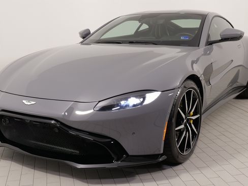 Used 2019 Aston Martin V8 Vantage Coupe RWD image 4