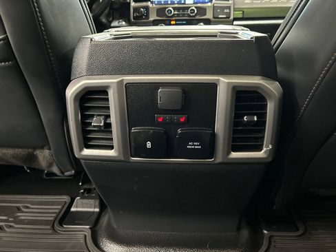 Used 2022 Ford F350 Platinum AWD/4WD image 34