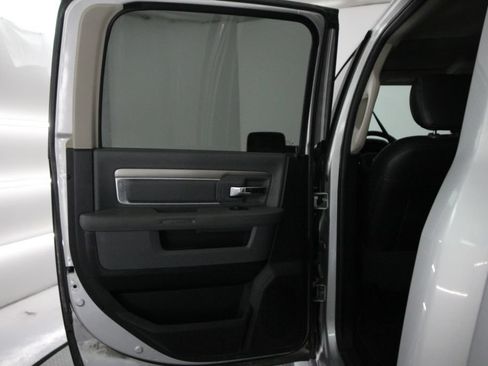 Used 2015 RAM 1500 Big Horn AWD/4WD image 34