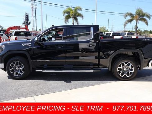 New 2026 GMC Sierra 1500 SLE w/ Max Trailering Package AWD/4WD image 5