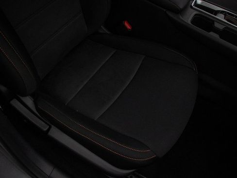 New 2025 Nissan Sentra SR image 16