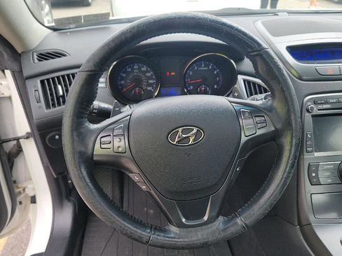 Used 2012 Hyundai Genesis 2.0T RWD image 11