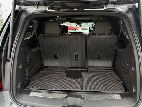 Used 2024 GMC Yukon XL Denali Ultimate image 34
